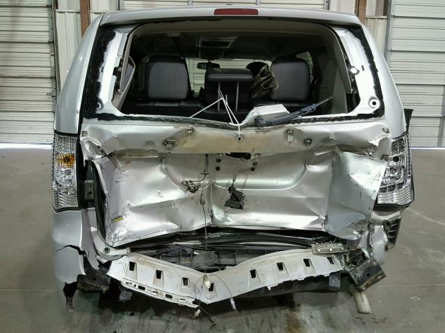 2C4RC1BG4CR382591 - 2012 CHRYSLER TOWN & COU SILVER photo 9