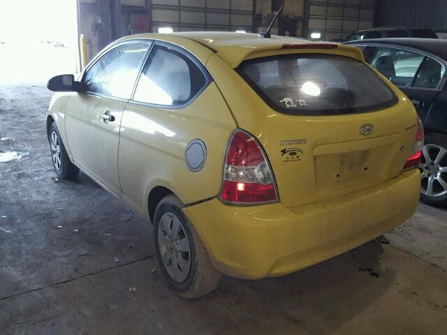 KMHCM36CX9U107725 - 2009 HYUNDAI ACCENT GS YELLOW photo 3