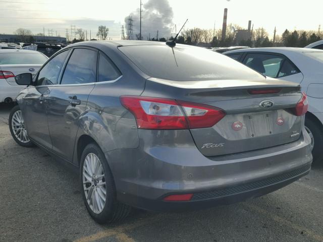 1FAHP3H24CL415630 - 2012 FORD FOCUS SEL GRAY photo 3