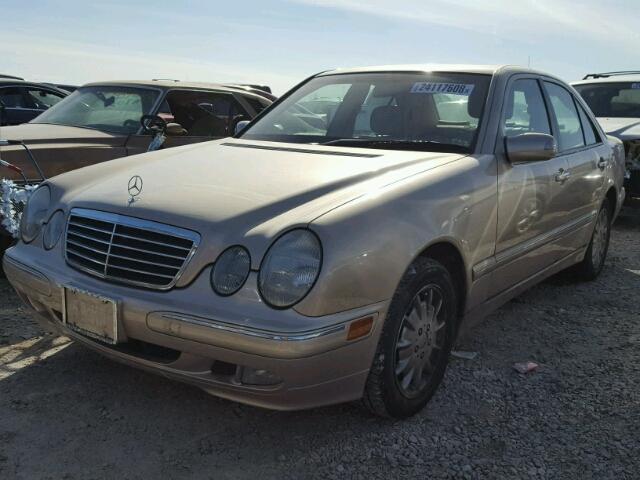 WDBJF65J91B220071 - 2001 MERCEDES-BENZ E 320 BEIGE photo 2