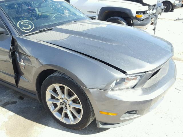 1ZVBP8AN9A5119311 - 2010 FORD MUSTANG GRAY photo 9