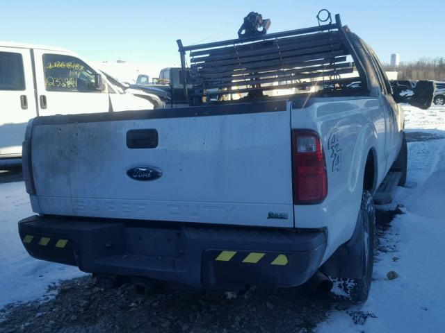 1FT7X2B62BEB15373 - 2011 FORD F250 SUPER WHITE photo 4