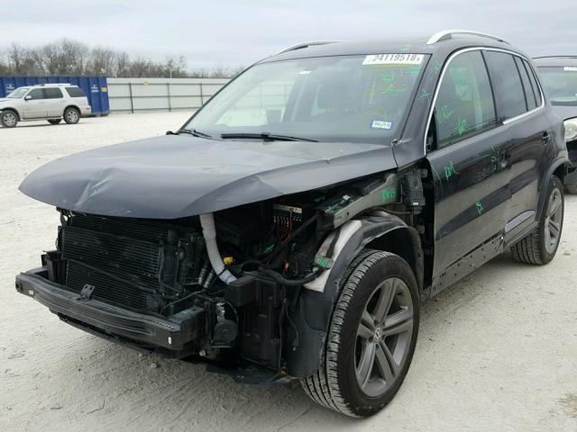 WVGUV7AX2HK021855 - 2017 VOLKSWAGEN TIGUAN SPO შავი ფოტო 2