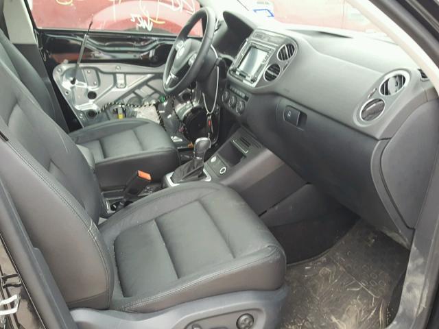 WVGUV7AX2HK021855 - 2017 VOLKSWAGEN TIGUAN SPO შავი ფოტო 5
