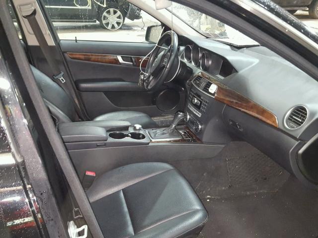 WDDGF8AB2DA830903 - 2013 MERCEDES-BENZ C 300 4MAT BLACK photo 5