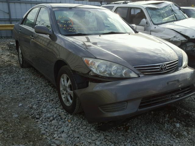 4T1BE32K15U973992 - 2005 TOYOTA CAMRY LE GRAY photo 1