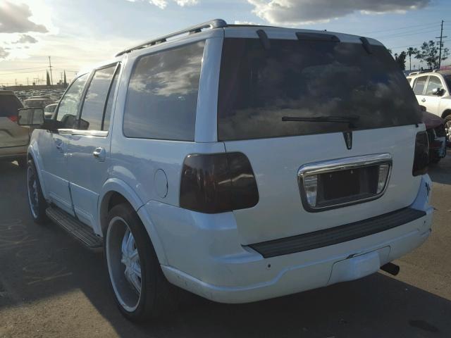 5LMFU27R03LJ46389 - 2003 LINCOLN NAVIGATOR BLUE photo 3