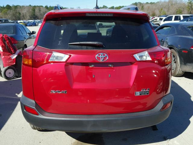 JTMWFREVXFJ032944 - 2015 TOYOTA RAV4 XLE RED photo 9