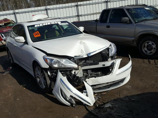 KMHGC4DF7CU208381 - 2012 HYUNDAI GENESIS 4. WHITE photo 1