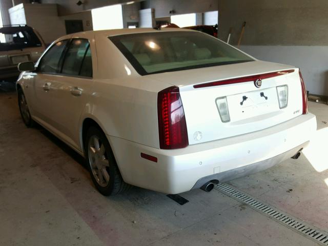 1G6DW677870128618 - 2007 CADILLAC STS WHITE photo 3