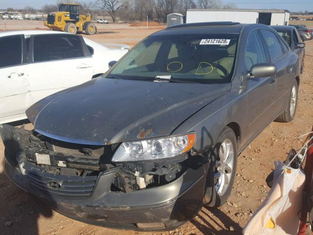 KMHFC46F46A044893 - 2006 HYUNDAI AZERA SE GRAY photo 2