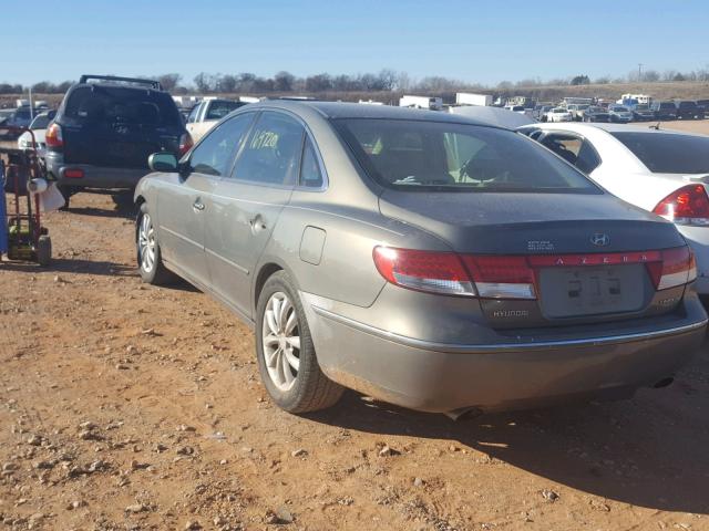 KMHFC46F46A044893 - 2006 HYUNDAI AZERA SE GRAY photo 3