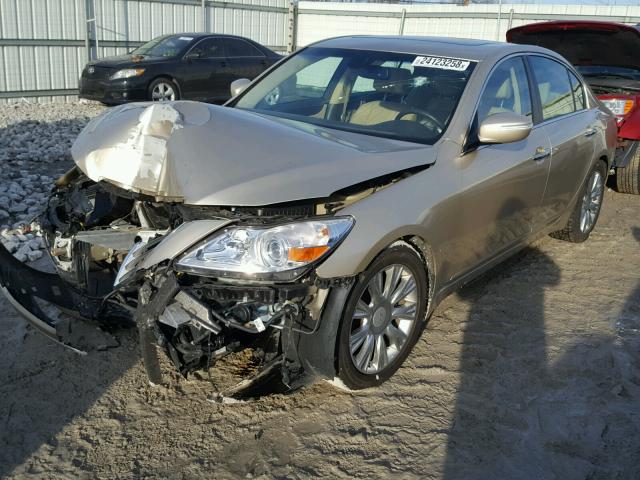 KMHGC46E49U048683 - 2009 HYUNDAI GENESIS 3. GOLD photo 2