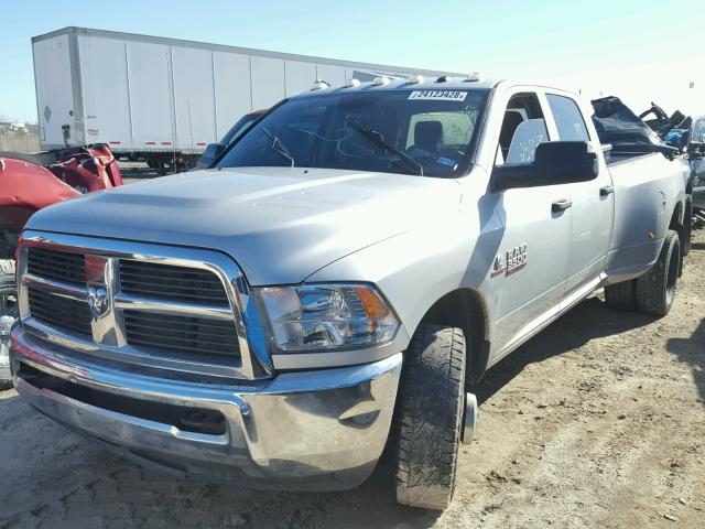 3C63RPGLXFG648100 - 2015 RAM 3500 ST SILVER photo 2