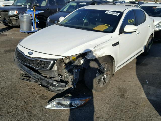 KNAGM4AD9C5033014 - 2012 KIA OPTIMA HYB WHITE photo 2