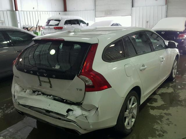 YV126MEA0F1198317 - 2015 VOLVO V60 WHITE photo 4