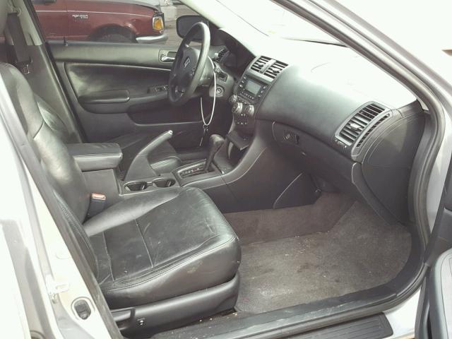 JHMCM56353C030919 - 2003 HONDA ACCORD LX SILVER photo 5