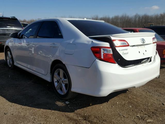 4T1BF1FKXCU506031 - 2012 TOYOTA CAMRY BASE WHITE photo 3