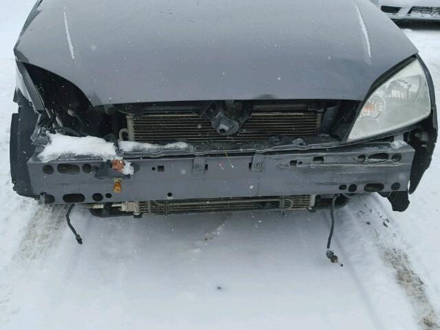 1FAFP34N35W309159 - 2005 FORD FOCUS ZX4 GRAY photo 9