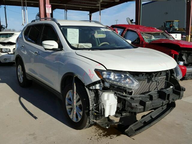 5N1AT2MT8FC813696 - 2015 NISSAN ROGUE S WHITE photo 1