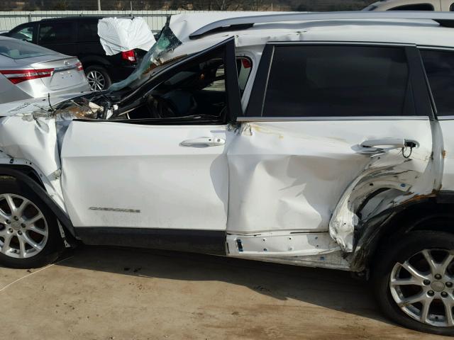 1C4PJLCB8GW234209 - 2016 JEEP CHEROKEE L WHITE photo 9