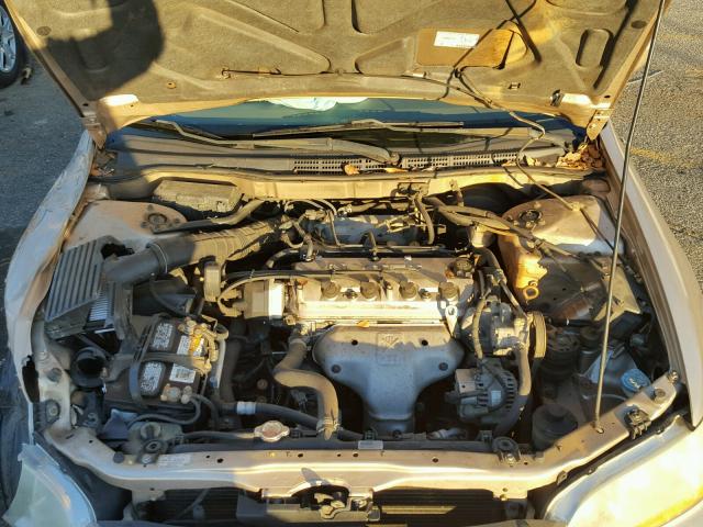 1HGCG56441A138346 - 2001 HONDA ACCORD LX TAN photo 7