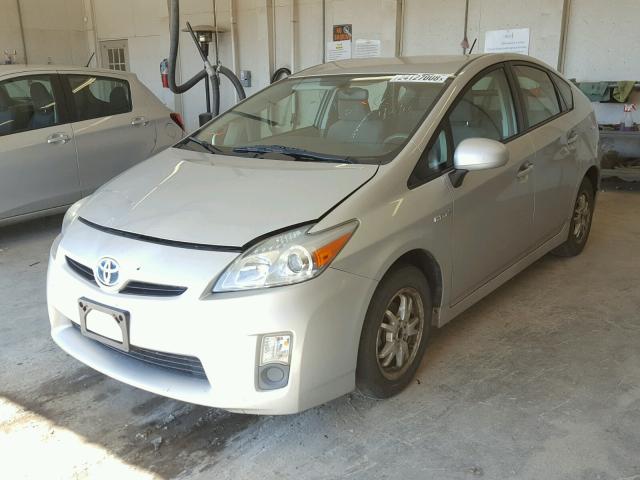 JTDKN3DU7A0014200 - 2010 TOYOTA PRIUS SILVER photo 2