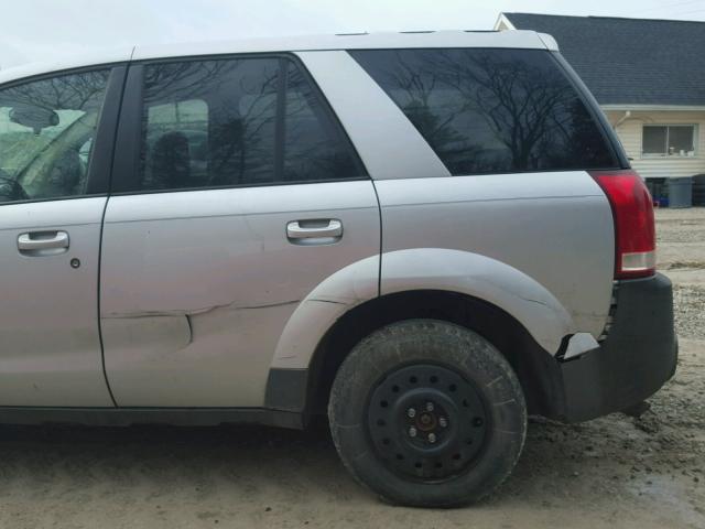 5GZCZ63435S807336 - 2005 SATURN VUE SILVER photo 9