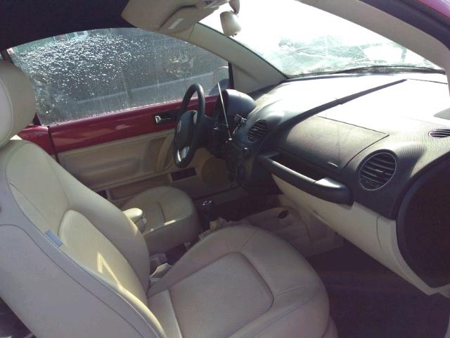 3VWRF21YX8M419646 - 2008 VOLKSWAGEN NEW BEETLE 红色 照片 5