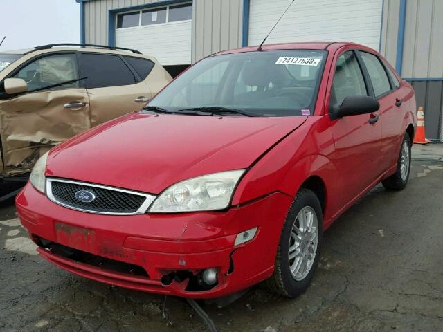 1FAFP34N27W153912 - 2007 FORD FOCUS ZX4 RED photo 2