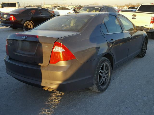 3FAHP0HA7AR373586 - 2010 FORD FUSION SE SILVER photo 4