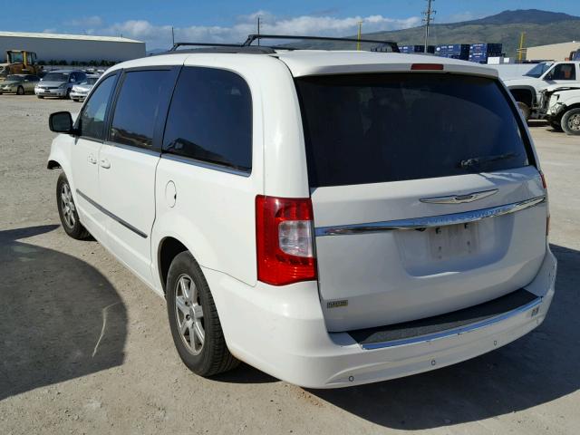 2A4RR8DG7BR796770 - 2011 CHRYSLER TOWN & COU WHITE photo 3