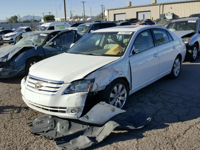 4T1BK36B06U068745 - 2006 TOYOTA AVALON XL WHITE photo 2