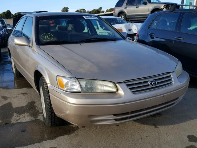 JT2BG22K0W0215653 - 1998 TOYOTA CAMRY CE BEIGE photo 1