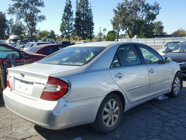 4T1BE30K22U580372 - 2002 TOYOTA CAMRY LE SILVER photo 4