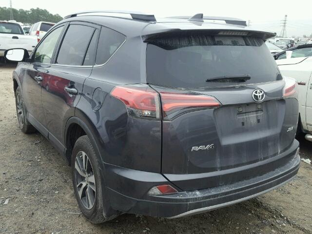 JTMWFREVXHD100130 - 2017 TOYOTA RAV4 XLE GRAY photo 3