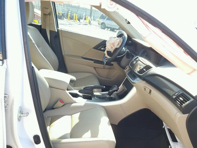 1HGCR3F83FA009345 - 2015 HONDA ACCORD EXL WHITE photo 5