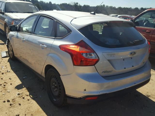 1FAHP3K28CL209297 - 2012 FORD FOCUS SE SILVER photo 3