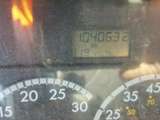 1FUJA6AVX4LM61623 - 2004 FREIGHTLINER CONVENTION BLACK photo 8