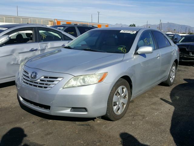 4T1BK46K57U006930 - 2007 TOYOTA CAMRY NEW SILVER photo 2