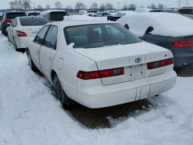 4T1BG22K1XU585782 - 1999 TOYOTA CAMRY CE WHITE photo 3