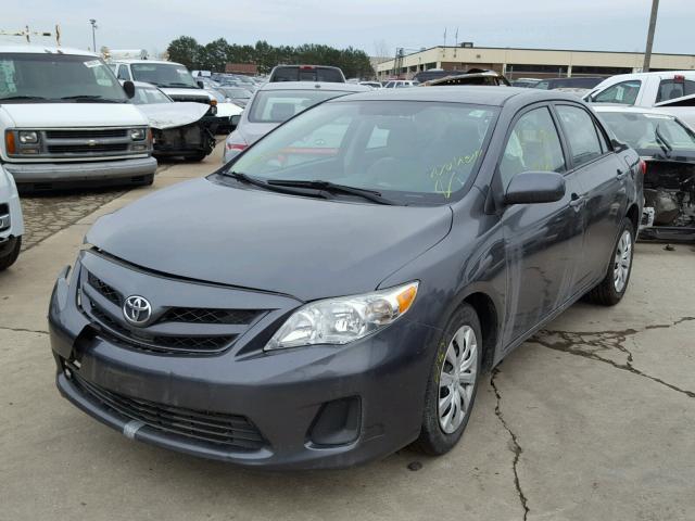 2T1BU4EE8CC781028 - 2012 TOYOTA COROLLA BA GRAY photo 2