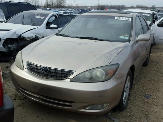 JTDBE32K620045957 - 2002 TOYOTA CAMRY LE GOLD photo 9