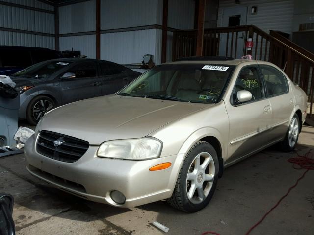 JN1CA31A4YT026925 - 2000 NISSAN MAXIMA GLE TAN photo 2