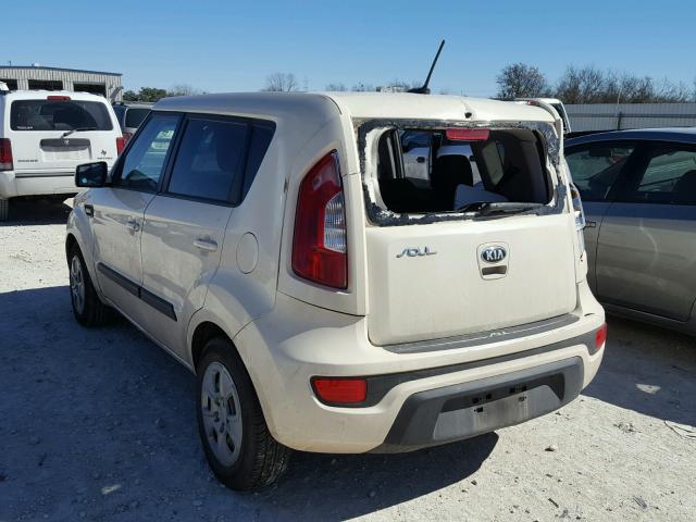 KNDJT2A54D7550686 - 2013 KIA SOUL CREAM photo 3