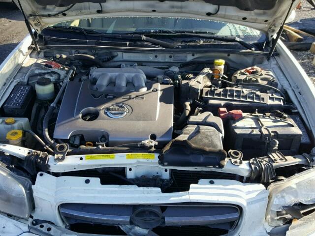 JN1DA31D82T427660 - 2002 NISSAN MAXIMA GLE WHITE photo 7