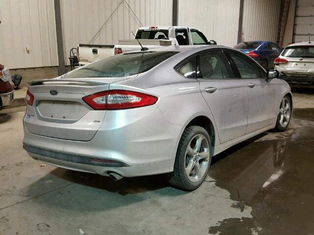 1FA6P0H71E5405890 - 2014 FORD FUSION SE SILVER photo 4