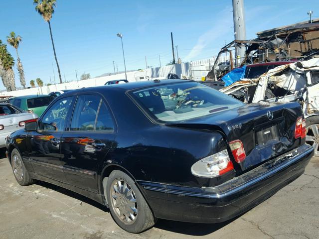 WDBJF65J3YB099760 - 2000 MERCEDES-BENZ E 320 BLACK photo 3