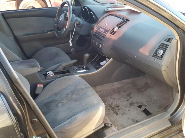 1N4AL11DX5C186550 - 2005 NISSAN ALTIMA S GRAY photo 5