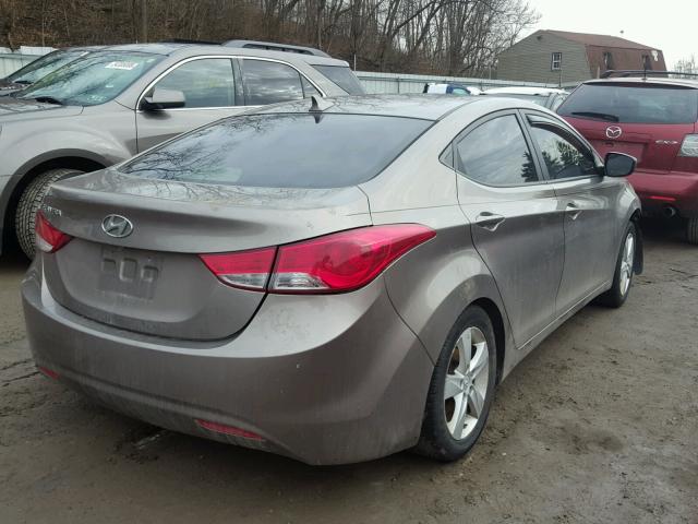 5NPDH4AE1BH052092 - 2011 HYUNDAI ELANTRA GL BEIGE photo 4